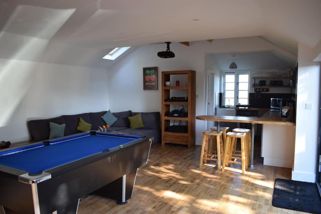 Crossing Retreat - Pool Table, Projector, Barn Villa Tunstead  Buitenkant foto